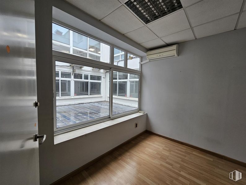 Oficina en alquiler en Calle Pantoja, 10, Chamartín, Madrid, 28002 con ventana, edificio, accesorio, interiorismo, suelo, madera, sombra, suelos, vidrio y hall alrededor