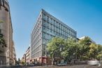 Office for rent at Calle Génova, 6, Centro, Madrid, 28004 with building, daytime, urban area, city, metropolitan area, high-rise building, apartment, commercial building, neighbourhood and metropolis around