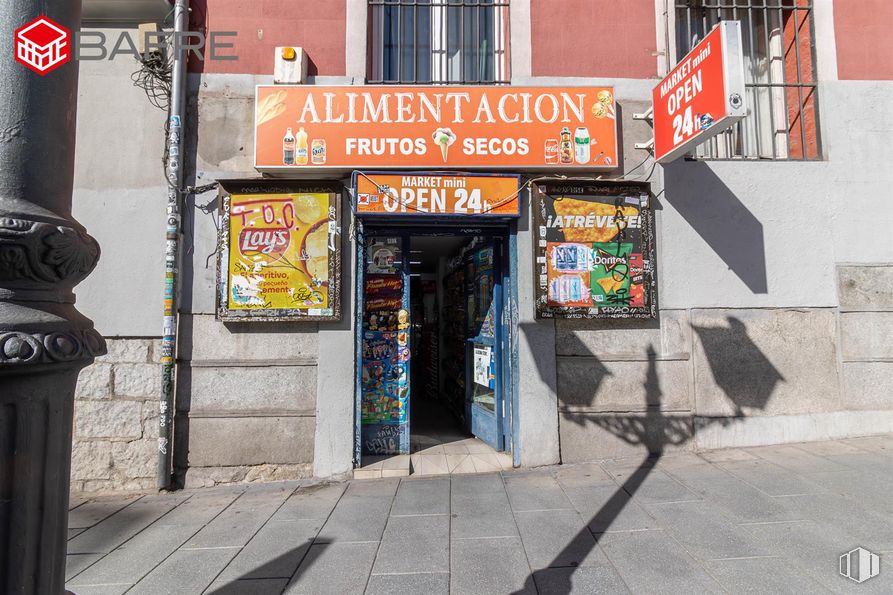 Retail for sale at Calle San Bernardo, Centro, Madrid, 28015 with window, advertising, logo, retail and poster around