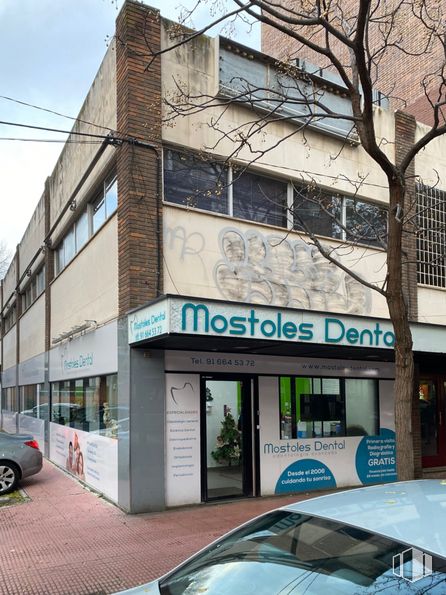 Local en alquiler en Avenida Dos de Mayo, 36, Móstoles, Madrid, 28934 con coche, edificio, luz de estacionamiento, vehículo terrestre, vehículo, propiedad, neumático, cielo, ventana y arquitectura alrededor