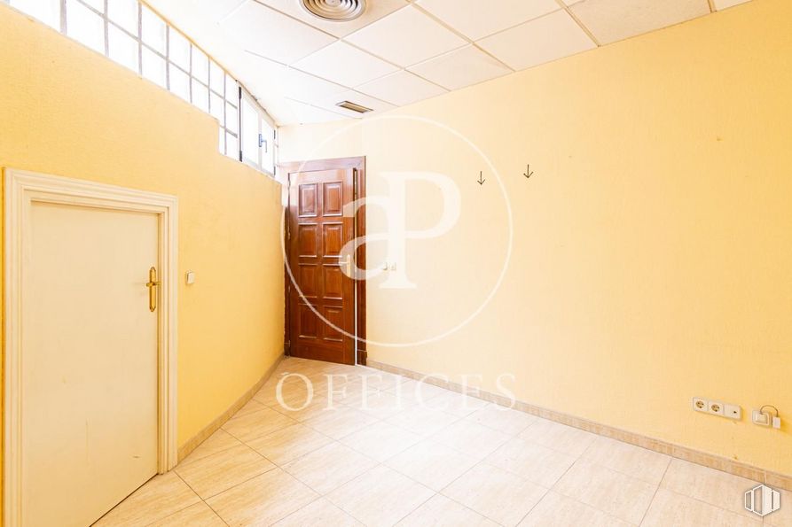 Oficina en venta en Calle Alonso Cano, Chamberí, Madrid, 28003 con puerta, accesorio, madera, pasillo, edificio, suelo, piso, casa, pared y bienes raíces alrededor