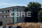 Industrial for rent at Polígono Industrial Urtinsa II, Alcorcón, Madrid, 28923 with car, sky, vehicle, plant, building, cloud, tire, motor vehicle, automotive tire and tree around