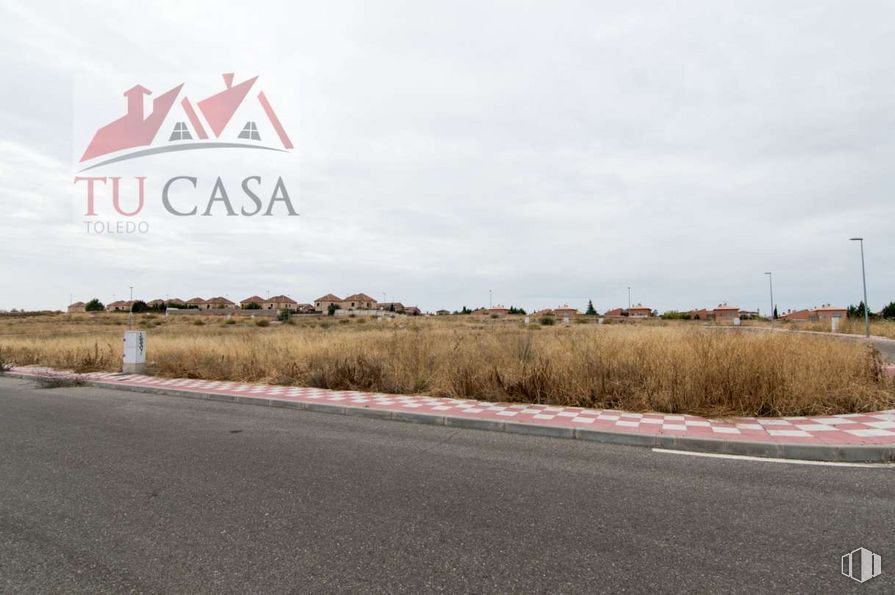 Land for sale at  Carretera de Cobisa a Burguillos, Cobisa, Toledo, 45111 with sky, plant, cloud, road surface, land lot, asphalt, tar, natural landscape, thoroughfare and grass around