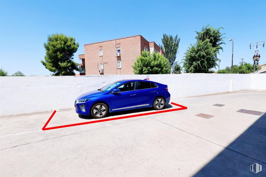 Nave en alquiler y venta en Calle Antonio Gaudí, 24, Mejorada del Campo, Madrid, 28840 con coche, neumático, rueda, casa, vehículo terrestre, vehículo, cielo, ventana, neumático de automoción y iluminación del automóvil alrededor