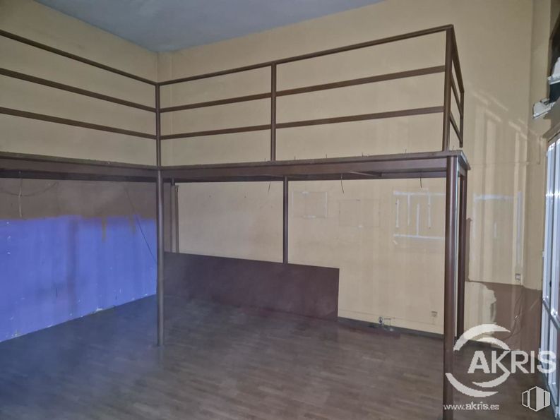 Local en alquiler en Calle Viena, Toledo, 45005 con propiedad, madera, interiorismo, suelos, suelo, pared, sombra, hall, madera dura y edificio alrededor