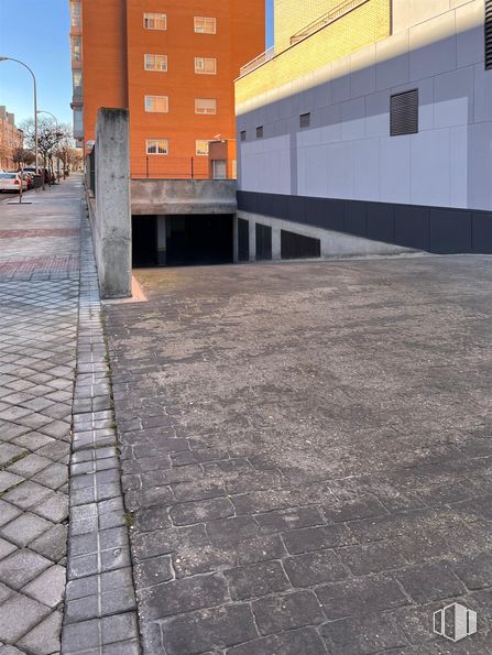 Nave en venta en Calle Sitio del Escorial, 4, Carabanchel, Madrid, 28054 con edificio, asfalto, superficie de la carretera, madera, diseño urbano, material compuesto, acera, fachada, alquitrán y carretera alrededor