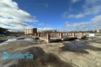 Land for sale at Calle Igualdad, Ávila, 05003 with building, cloud, sky, water resources, asphalt, body of water, urban design, road surface, freezing and landscape around