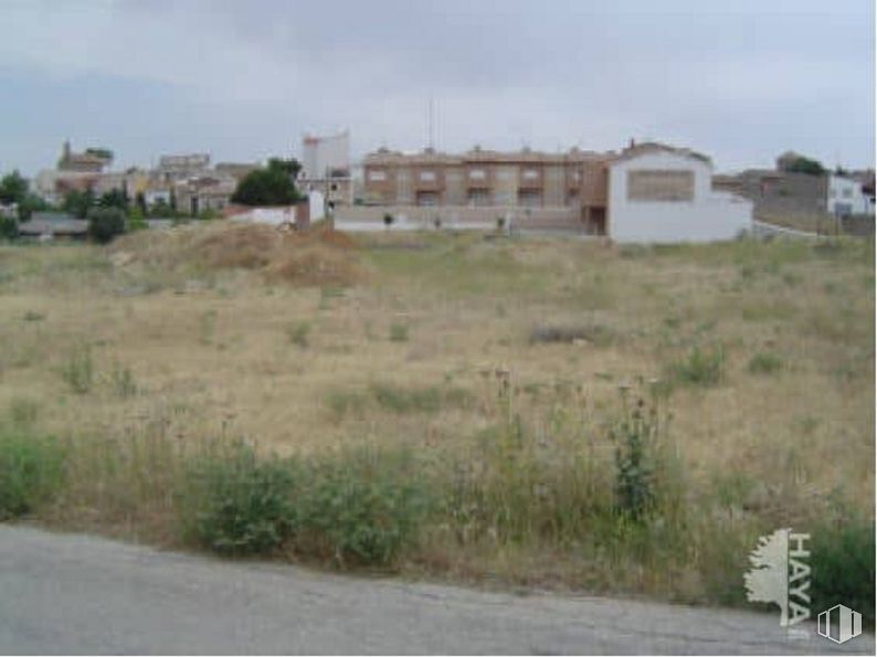 Land for sale at Calle Tejera, 13, Cabezamesada, Toledo, 45890 with building, plant, sky, plant community, ecoregion, cloud, land lot, house, biome and grass around