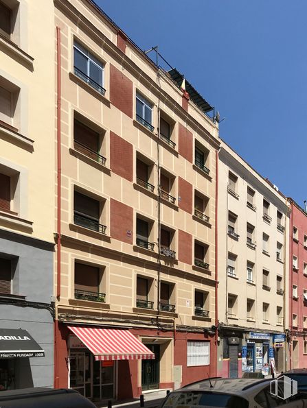 Local en venta en Calle María Panes, Chamberí, Madrid, 28003 con ventana, edificio, coche, cielo, propiedad, diseño urbano, condominio, vehículo, bloque de pisos y barrio alrededor