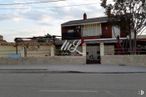 Retail for sale at Calle Troya, Nambroca, Toledo, 45190 with window, cloud, sky, building, asphalt, tree, road surface, residential area, house and fixture around