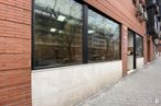 Retail for sale at Paseo Melancólicos, 4, Arganzuela, Madrid, 28005 with window, brickwork, brick, wood, fixture, road surface, building, facade, composite material and building material around