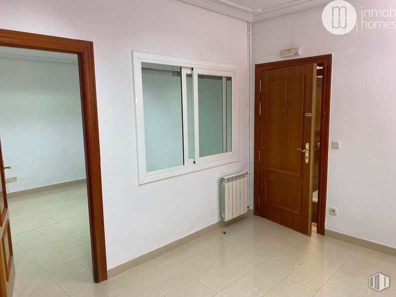 Oficina en venta en Calle General Díaz Porlier, Salamanca, Madrid, 28001 con puerta, propiedad, accesorio, asa, madera, suelo, puerta de casa, exterior del automóvil, suelos y edificio alrededor