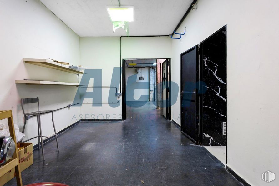 Local en venta en Calle Andrés Mellado, Chamberí, Madrid, 28015 con alumbrado, silla, mueble, accesorio, suelos, suelo, edificio, puerta, techo y hall alrededor