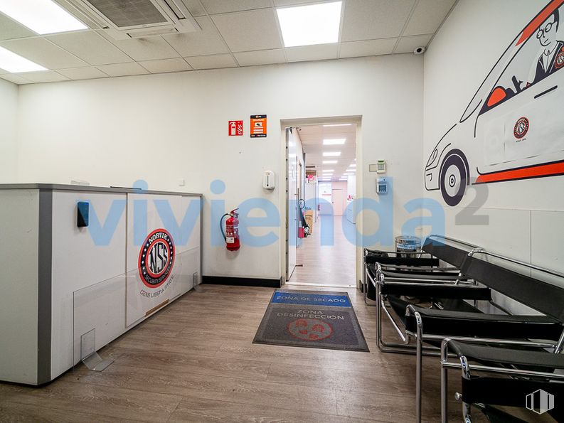 Industrial for rent at Zona Valdefuentes, Hortaleza, Madrid, 28033 with light fixture, lighting, building, automotive design, flooring, floor, gas, ceiling, machine and hall around