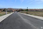 Land for sale at Calle Maestro, 11, Cabañas de la Sagra, Toledo, 45592 with sky, cloud, ecoregion, plant, road surface, asphalt, land lot, thoroughfare, tar and landscape around