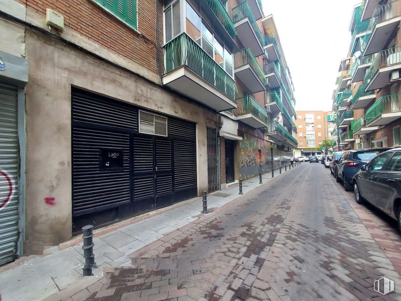 Local en venta en Calle Nacho, Alcorcón, Madrid, 28921 con coche, edificio, durante el día, neumático, rueda, ventana, superficie de la carretera, asfalto, diseño urbano y barrio alrededor