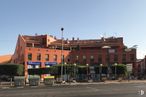 Office for sale & for rent at Calle Don Juan I, 30, Alcalá de Henares, Madrid, 28807 with building, sky, window, plant, street light, house, facade, urban design, tree and city around