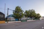 Industrial for sale at Calle Raya Velilla, Mejorada del Campo, Madrid, 28840 with sky, building, road surface, asphalt, tree, plant, house, landscape, sidewalk and tar around