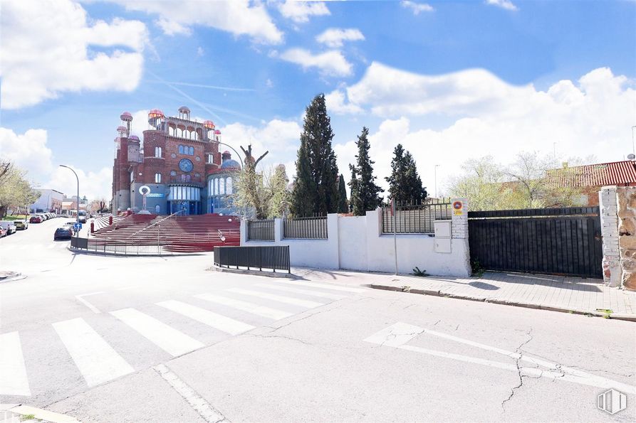 Suelo en venta en Calle Antonio Gaudi, Mejorada del Campo, Madrid, 28840 con nube, cielo, superficie de la carretera, planta, asfalto, árbol, vehículo, diseño urbano, fachada y ciudad alrededor