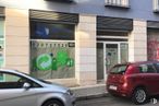 Local en venta en Calle Postas, 61, Aranjuez, Madrid, 28300 con rueda, coche, puerta, neumático, luz de estacionamiento automotriz, vehículo terrestre, vehículo, vehículo motorizado, iluminación automotriz y ventana alrededor