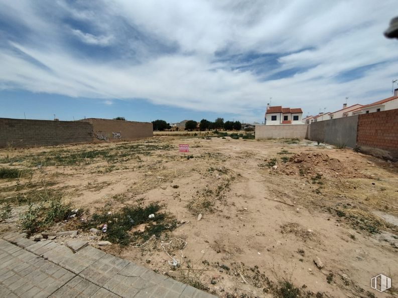 Land for sale at Calle Rincón, Villacañas, Toledo, 45860 with land lot, soil, plain, human settlement, village, dirt road, building material and sand around