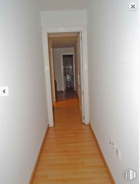 Local en venta en Zona centro, Aranjuez, Madrid, 28300 con accesorio, edificio, madera, pintura, suelos, suelo, hall, madera dura, tinte para madera y material de construcción alrededor