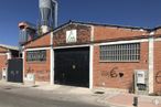 Industrial for sale at Calle Abedul, Fuenlabrada, Madrid, 28942 with window, building, door, house, sky, brickwork, chimney, residential area, brick and road surface around