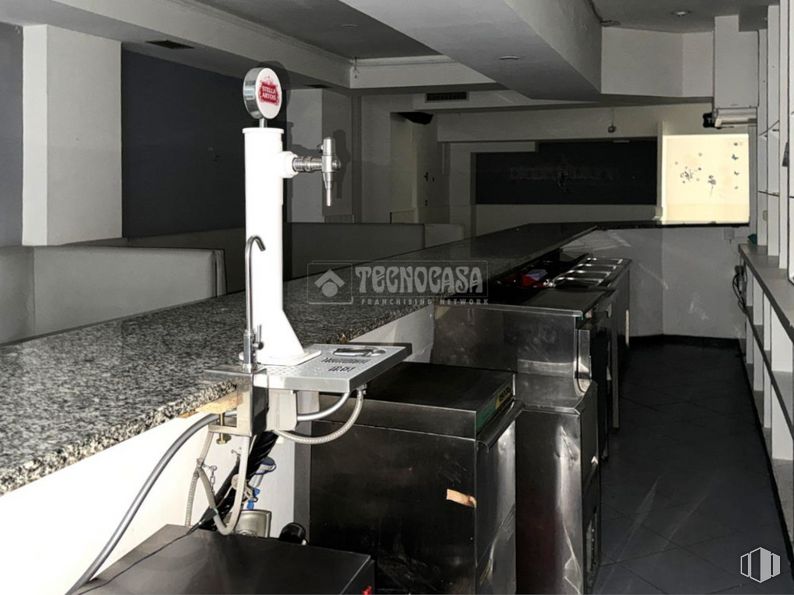 Local en venta en Zona Móstoles - El Soto, Móstoles, Madrid, 28935 con suelo, suelos, gas, máquina, ingeniería, diseño automovilístico, habitación, material compuesto, aluminio y metal alrededor