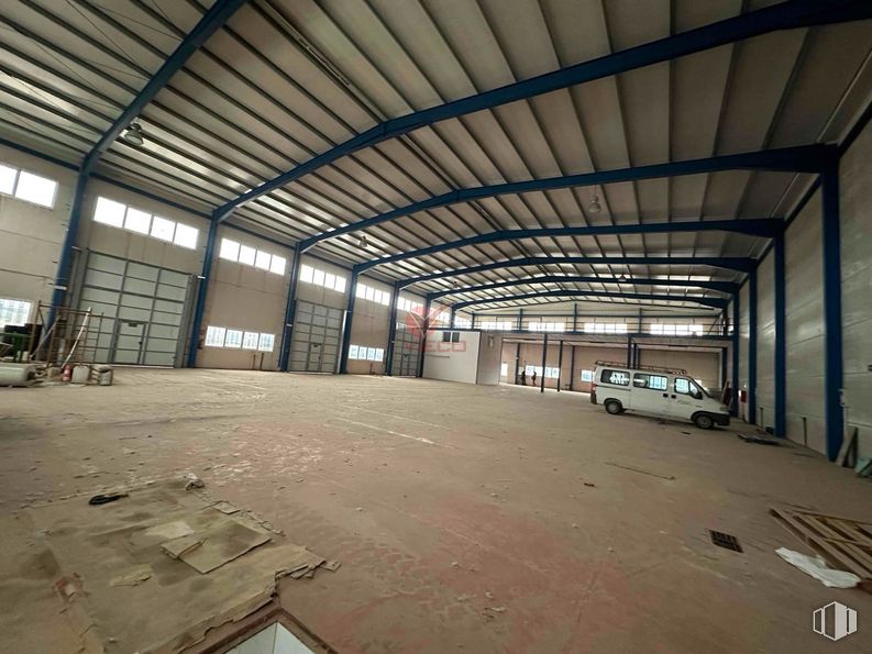 Industrial for sale at P.I. Ctra. Motilla, Cuenca, 16004 with tire, hall, automotive parking light, car, vehicle, wood, floor, building, wheel and fixture around