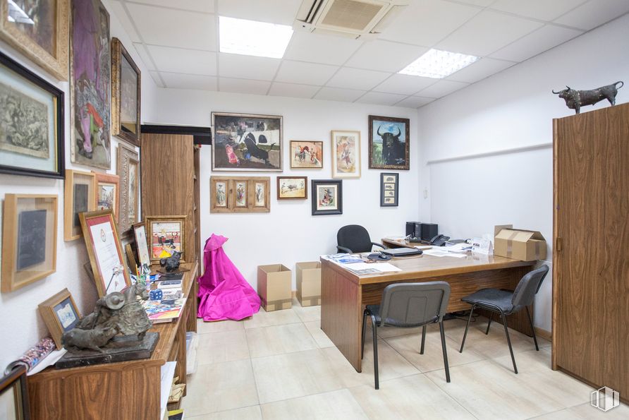 Industrial for sale at Calle Segura, 1, Mejorada del Campo, Madrid, 28840 with chair, picture frame, desk, table, furniture, interior design, wood, architecture, flooring and floor around