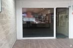 Retail for sale at Centro comercial Monte Rozas, Las Rozas de Madrid, Madrid, 28230 with door, fixture, flooring, wood, floor, rectangle, composite material, building material, facade and glass around