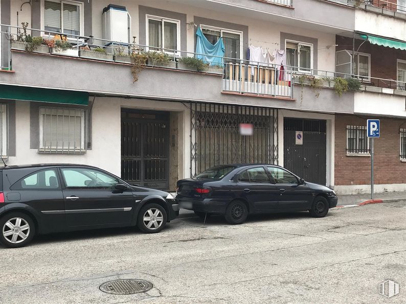 Local en venta en Calle Saturno, Barajas, Madrid, 28042 con coche, rueda, ventana, puerta, neumático, luz de estacionamiento, vehículo terrestre, vehículo, propiedad y edificio alrededor