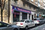 Retail for sale at Calle Valencia, 30, Centro, Madrid, 28012 with car, tire, wheel, land vehicle, automotive parking light, vehicle, property, window, building and infrastructure around