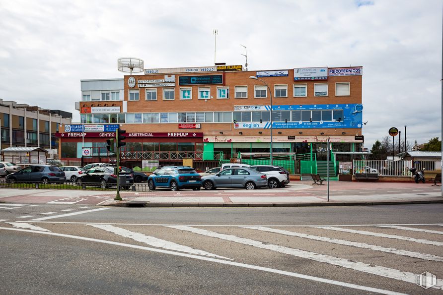 Oficina en alquiler en Edificio Rebollo, Calle Olímpico Francisco Fernández Ochoa, 18, Alcorcón, Madrid, 28923 con coche, edificio, cielo, vehículo terrestre, rueda, propiedad, ventana, vehículo, neumático y infraestructura alrededor