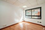 Office for rent at Calle Sancho Dávila, Salamanca, Madrid, 28028 with light fixture, window, fixture, wood, hall, floor, flooring, building, hardwood and laminate flooring around