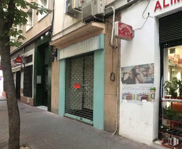 Local en alquiler en Calle Maldonado, 44, Salamanca, Madrid, 28006 con propiedad, puerta, edificio, maceta, planta, pared, barrio, fachada, bienes raíces y ventana alrededor