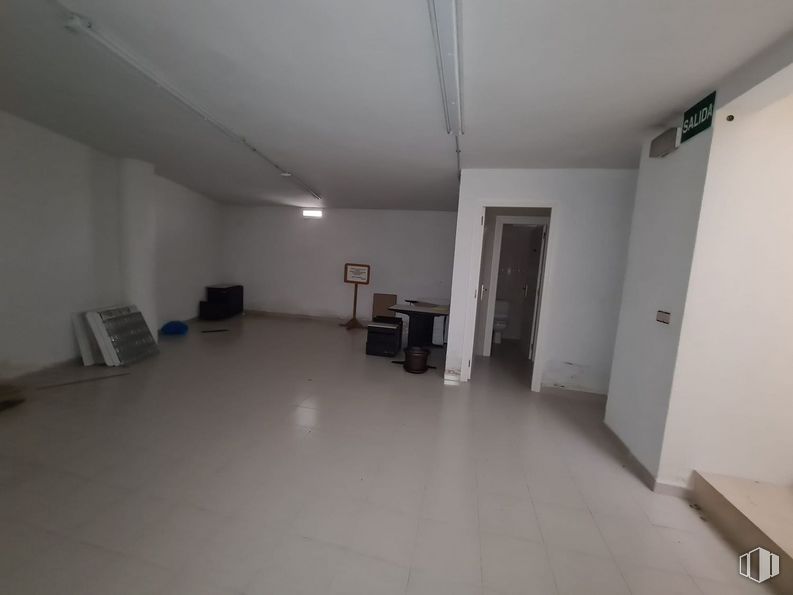 Local en venta en Zona Nueva Segovia, Segovia, 40006 con accesorio, diseño de interiores, madera, pasillo, piso, pavimento, madera, edificio, techo y suelos laminados alrededor