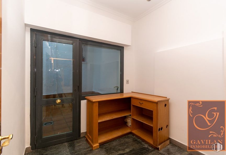 Local en venta en Calle San Juan, Daganzo de Arriba, Madrid, 28814 con ebanistería, edificio, ventana, accesorio, puerta, madera, interiorismo, suelo, tinte para madera y casa alrededor