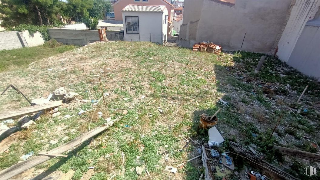 Suelo en venta en Calle San José, Arganda del Rey, Madrid, 28500 con casa, planta, lote de terreno, hierba, cubierta vegetal, árbol, paisaje, edificio, puerta y madera alrededor