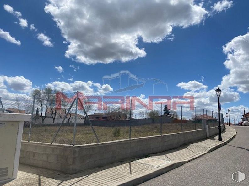 Suelo en venta en Zona Los Robles, Seseña, Toledo, 45223 con nube, cielo, edificio, superficie de la carretera, asfalto, valla, electricidad, luz de la calle, cúmulo y paisaje alrededor