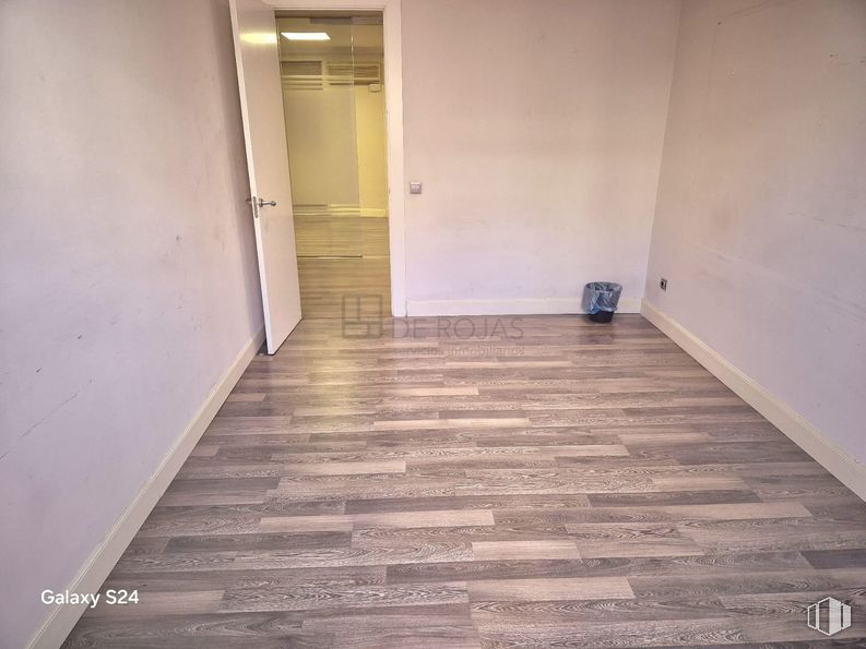 Office for rent at Calle Serrano, Salamanca, Madrid, 28006 with flooring, floor, wood, wood flooring, laminate flooring, interior design, tile flooring, room, hardwood and apartment around