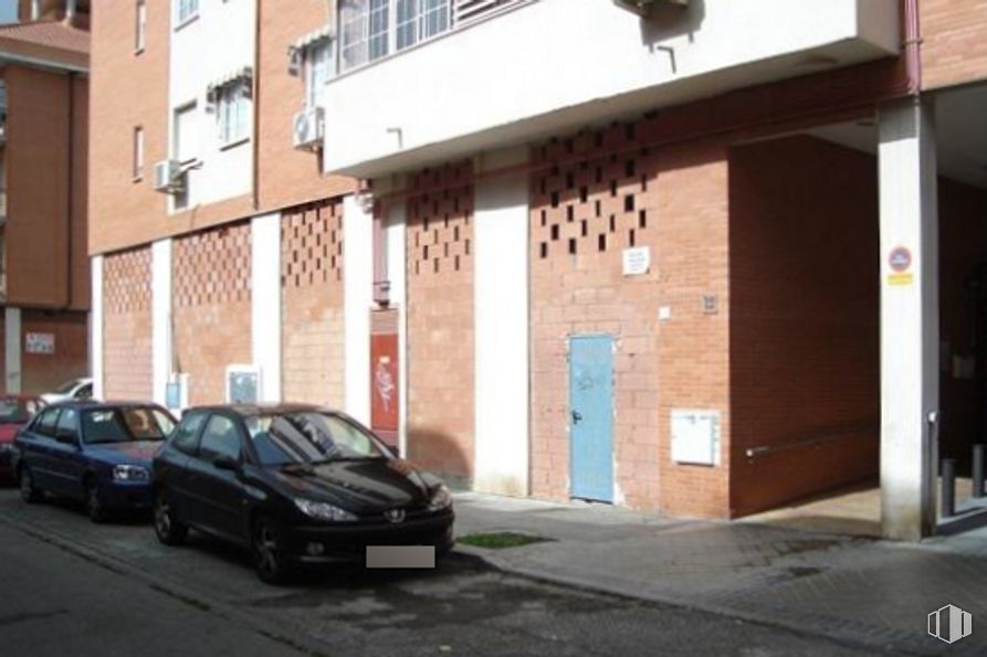 Local en venta en Calle Marte, 12, Torrejón de Ardoz, Madrid, 28850 con coche, edificio, luz de estacionamiento, neumático, vehículo terrestre, rueda, vehículo, ventana, iluminación del automóvil y capó alrededor