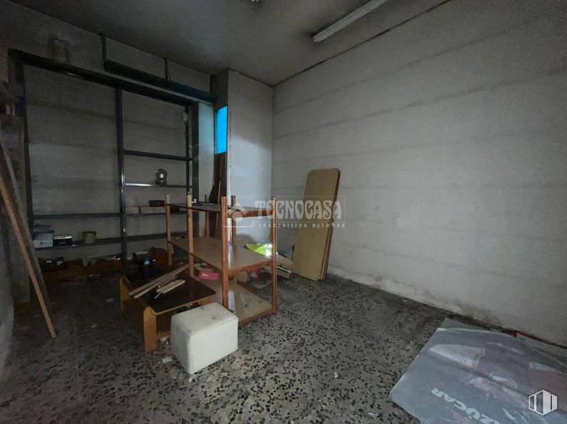 Retail for sale at Barrio San Nicasio - Santos, Leganés, Madrid, 28913 with building, wood, flooring, floor, ladder, house, door, hardwood, ceiling and fixture around