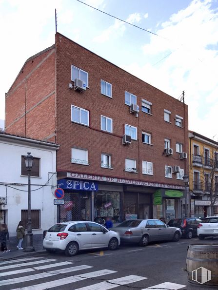 Local en venta en Calle Carretas, 20, Villaviciosa de Odón, Madrid, 28670 con coche, edificio, barril, rueda, vehículo terrestre, cielo, nube, neumático, propiedad y ventana alrededor