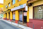 Retail for sale at Calle Pajares, Azuqueca de Henares, Guadalajara, 19200 with building, window, window blind, fixture, yellow, road surface, house, facade, tints and shades and asphalt around