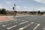 Land for sale at Calle Albacete, Ávila, 05004 with street light, cloud, sky, road surface, asphalt, plant, tar, thoroughfare, tree and landscape around