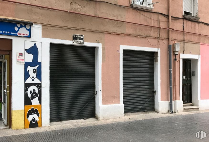 Local en alquiler en Carretera de Andalucía, 39, Aranjuez, Madrid, 28300 con ventana, puerta, accesorio, fuente, madera, barrio, acera, fachada, ladrillo y carretera alrededor