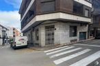 Retail for sale & for rent at Calle Mayor, Quintanar de la Orden, Toledo, 45800 with van, building, window, car, vehicle, road surface, wheel, asphalt, cloud and vehicle registration plate around