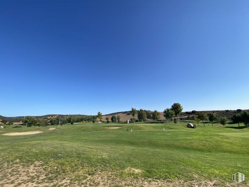 Suelo en venta en Campo de Golf Green Sire Golf, Cabanillas del Campo, Guadalajara, 19171 con cielo, planta, paisaje natural, árbol, nube, lote de terreno, hierba, llano, paisaje y horizonte alrededor