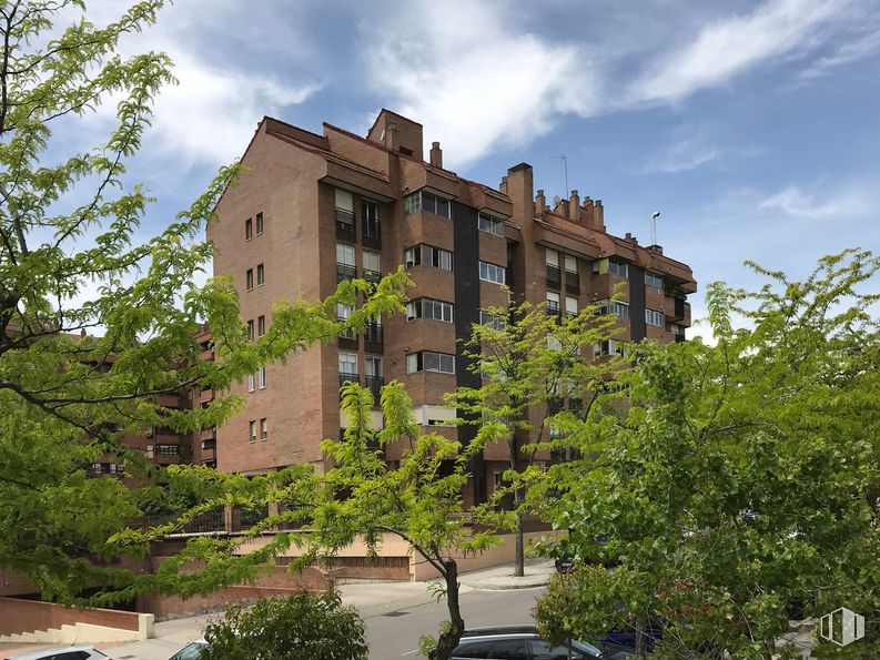 Local en venta en Sector Pintores, 1, Tres Cantos, Madrid, 28760 con edificio, nube, cielo, planta, diseño urbano, vegetación, árbol, coche, condominio y ventana alrededor